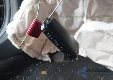 2019 Mazda Mazda3 Hatchback z USA, uszkodzony, nr VIN JM1BPBJM8K1134897